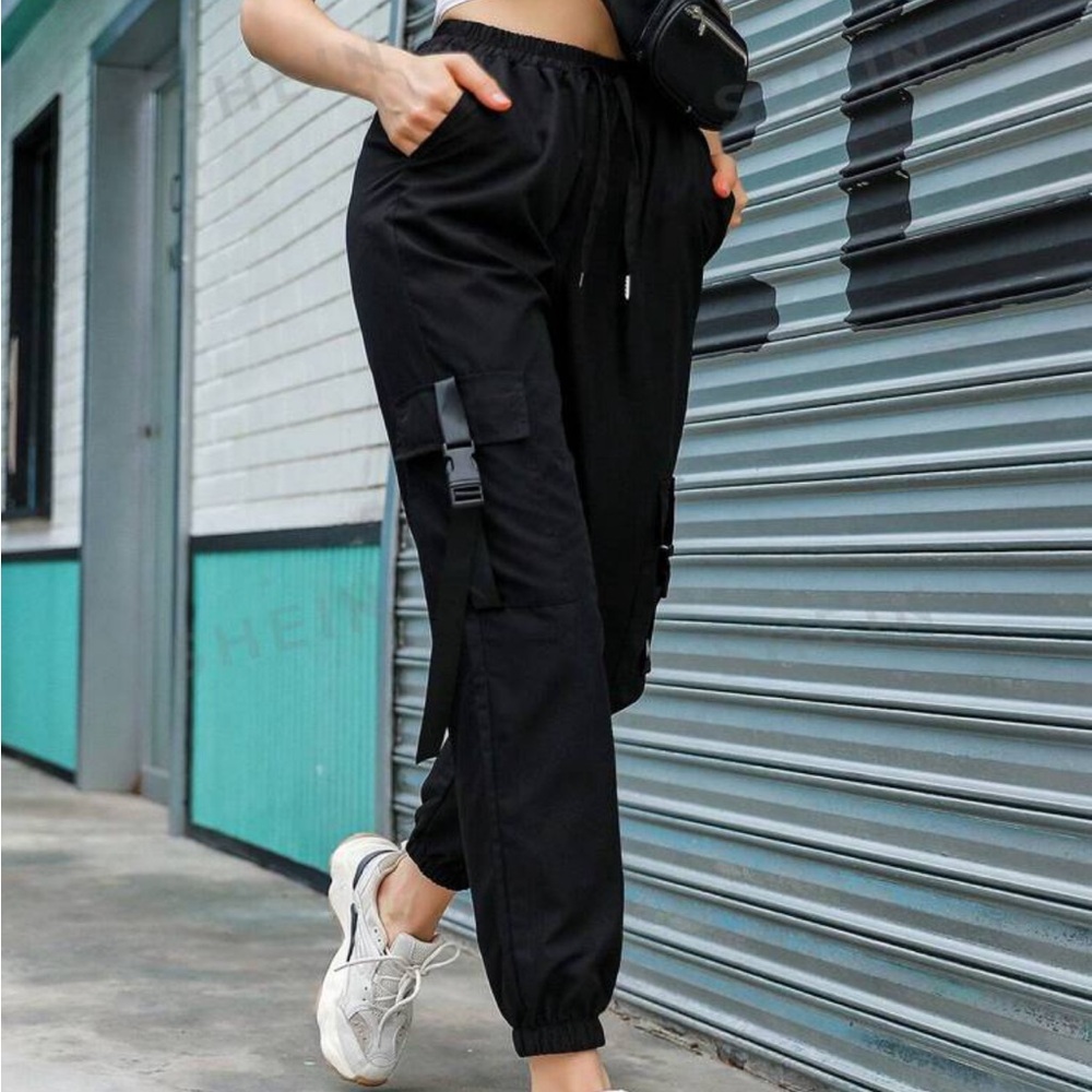 SHEIN Women's Buckle Cargo Pants